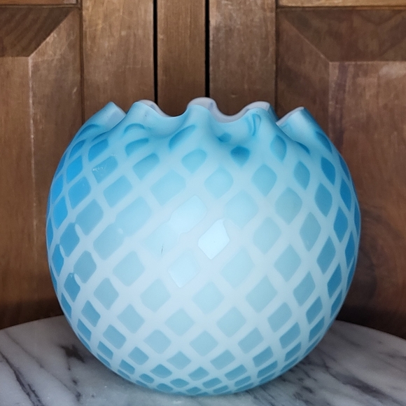 Antique Glass Rose Vase - Picture 14 of 15